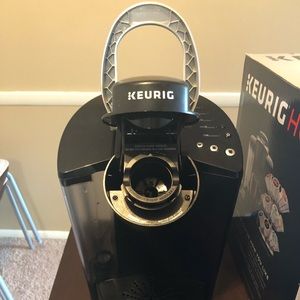 Keurig K50 single serve coffee maker